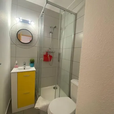 Studio/f1bis A 50 M De La Apartment